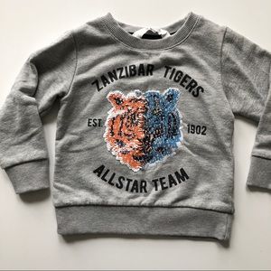 H&M two-color sequin tiger sweatshirt
